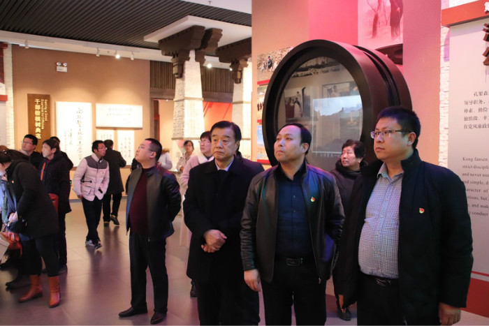 學(xué)院黨委組織全體黨員赴孔繁森同志紀念館開展“不忘初心，牢記使命”主題教育